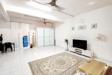 Taman Tamu Hillpark (Seksyen 4)