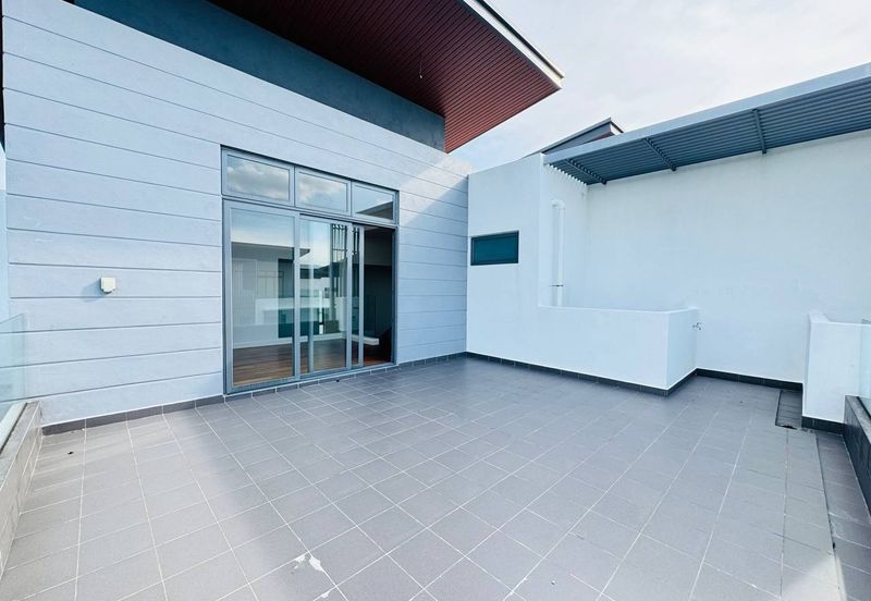 Broadleaf Residences, Hometree