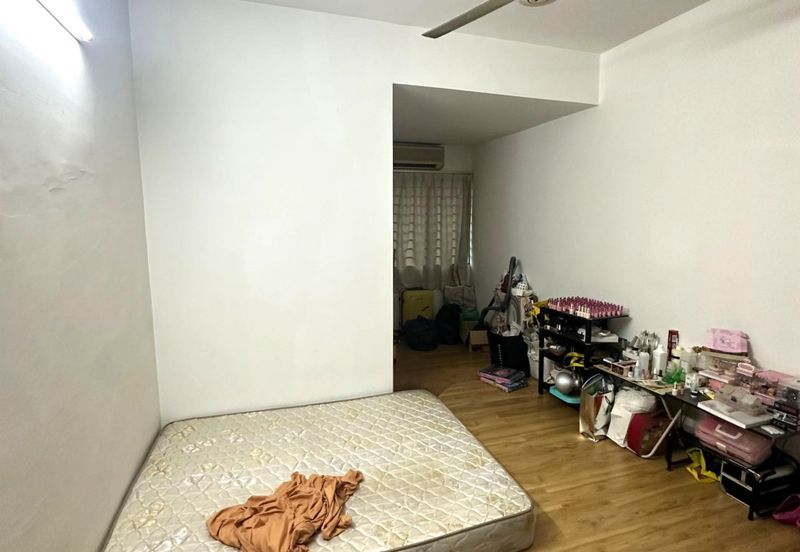 D'Anjung Teluk Pulai