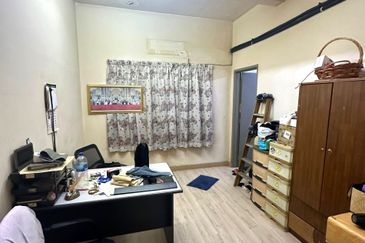 D'Anjung Teluk Pulai