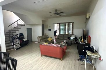 D'Anjung Teluk Pulai