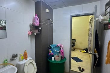 D'Anjung Teluk Pulai