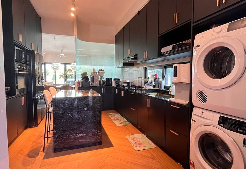 ATHIRA, Bandar Bukit Raja