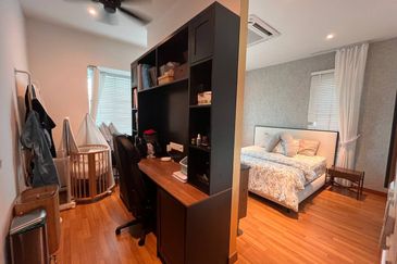 ATHIRA, Bandar Bukit Raja