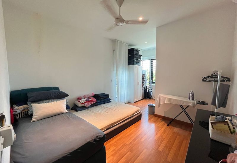 ATHIRA, Bandar Bukit Raja