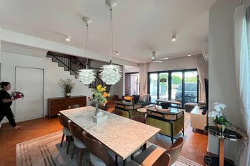 ATHIRA, Bandar Bukit Raja