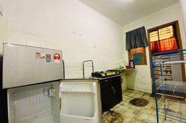 Pusat Komersial Seksyen 7