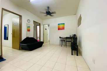 Pusat Komersial Seksyen 7