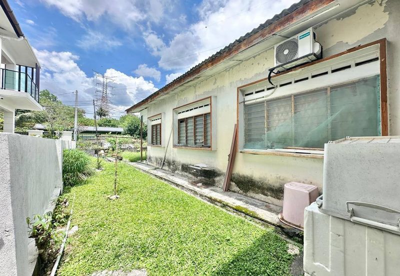 AU 1 (Datuk Keramat)