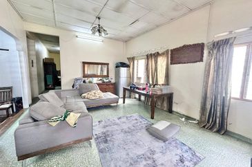 AU 1 (Datuk Keramat)