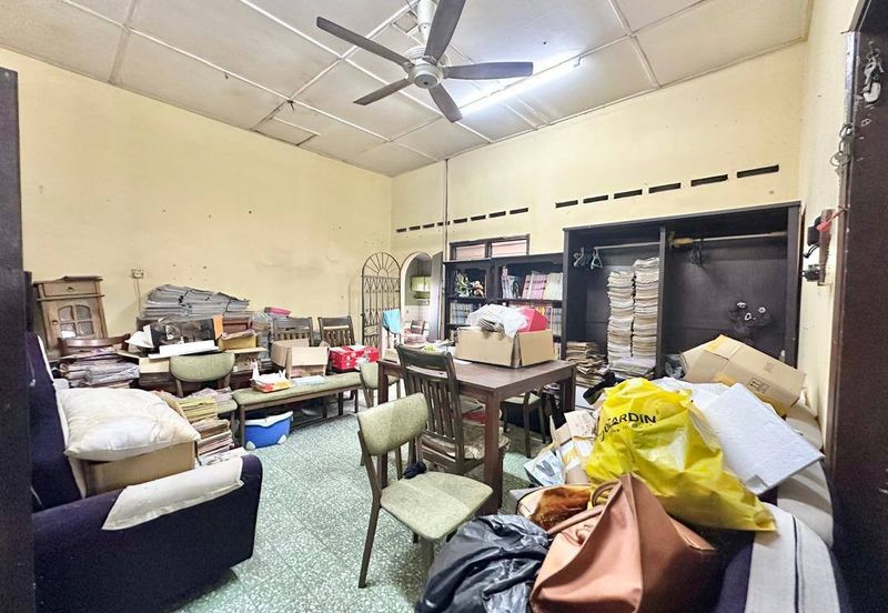 AU 1 (Datuk Keramat)