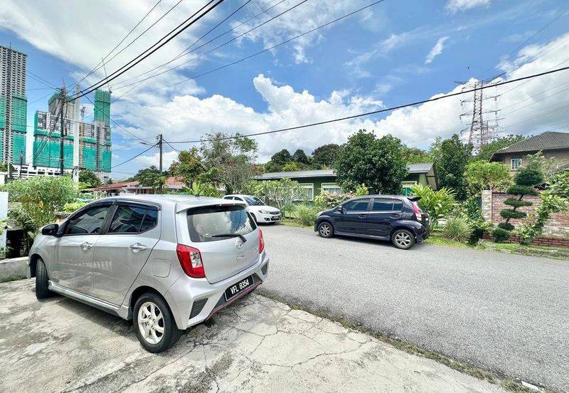 AU 1 (Datuk Keramat)