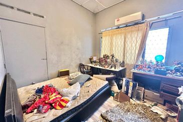 AU 1 (Datuk Keramat)