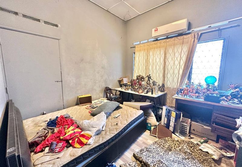 AU 1 (Datuk Keramat)