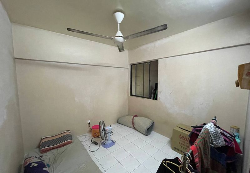 Pangsapuri Perdana, Seksyen 13