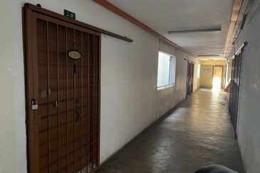 Pangsapuri Perdana, Seksyen 13