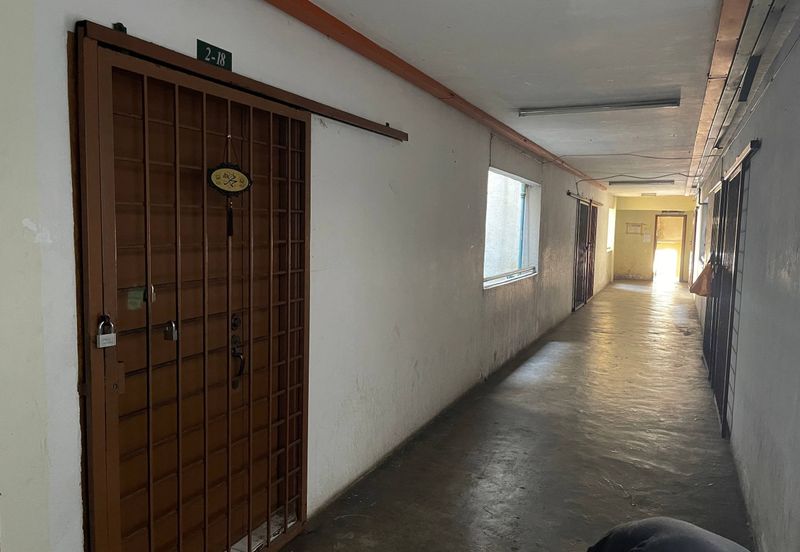 Pangsapuri Perdana, Seksyen 13