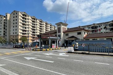 Pangsapuri Perdana, Seksyen 13