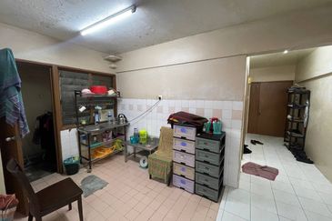 Pangsapuri Perdana, Seksyen 13