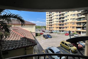 Pangsapuri Perdana, Seksyen 13