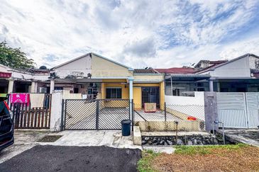 Taman Kinrara Seksyen 1