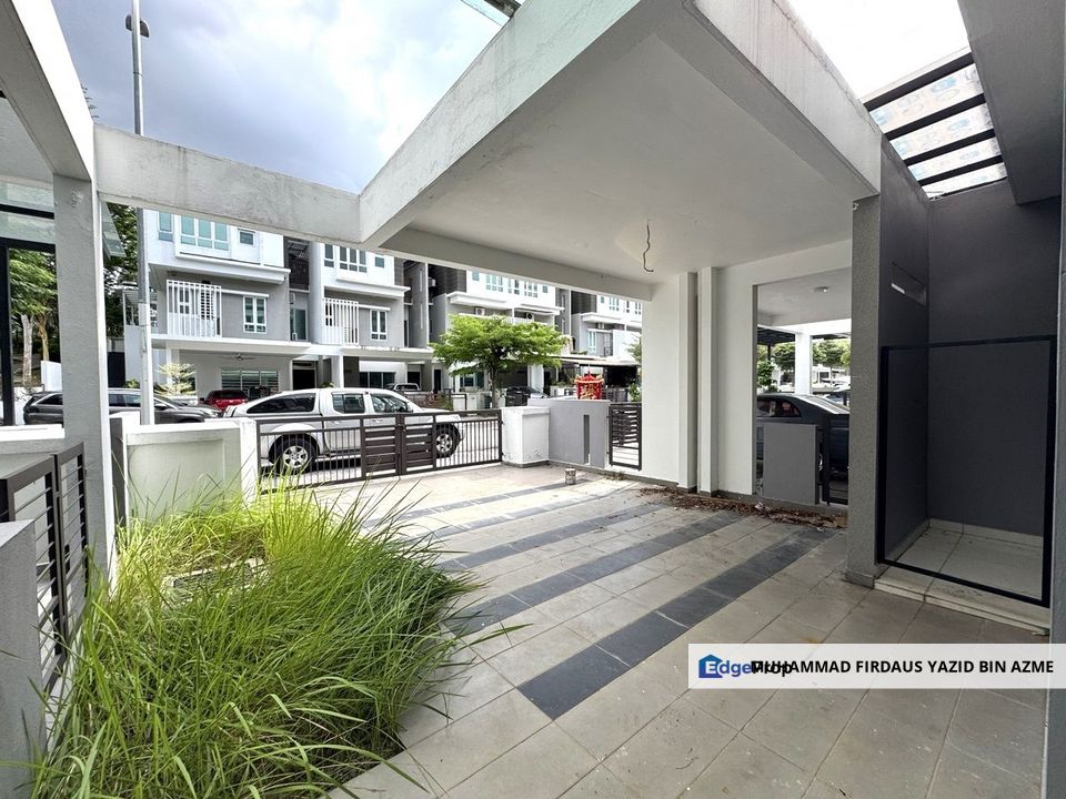 BEST VALUE | 3 Storey Superlink Terrace Garden Homes, Tiara South , Semenyih, Selangor, Semenyih