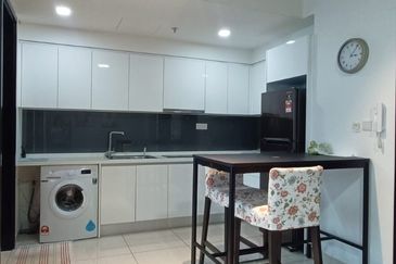 Almas @ Puteri Harbour