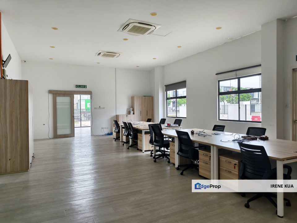 Cluster Factory End Lot for SALE, Johor, Senai