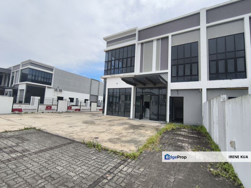 Cluster Factory End Lot for SALE, Johor, Senai
