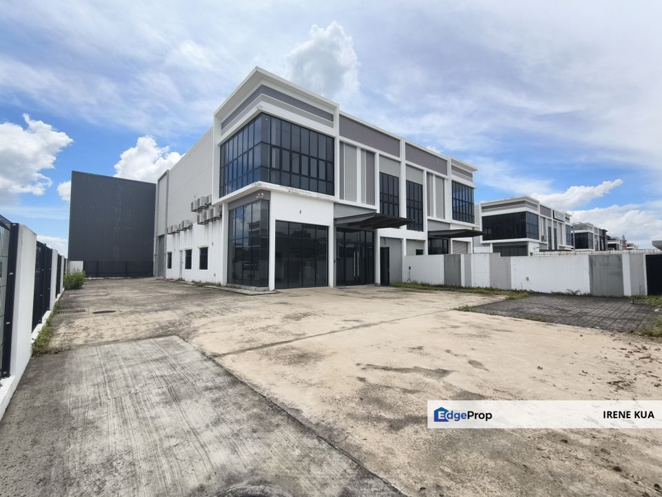Cluster Factory End Lot for SALE, Johor, Senai