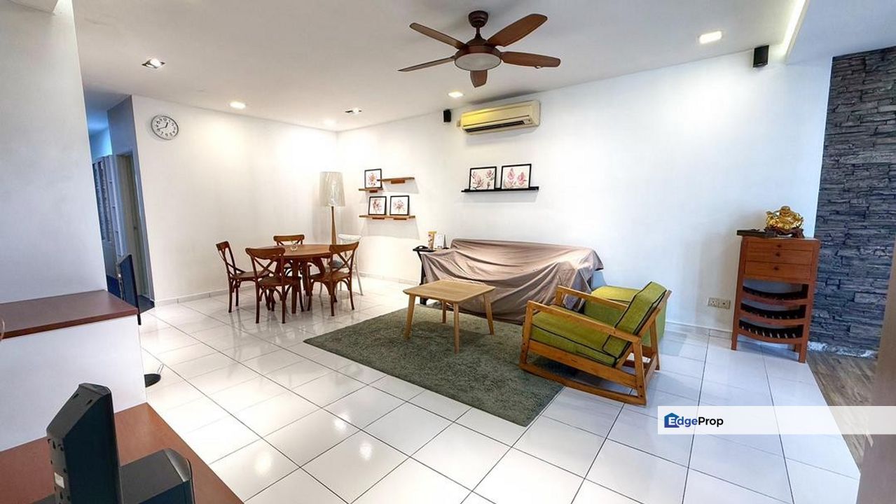 Taman Setia Tropika (Caryota Zest）, Johor, Setia Tropika