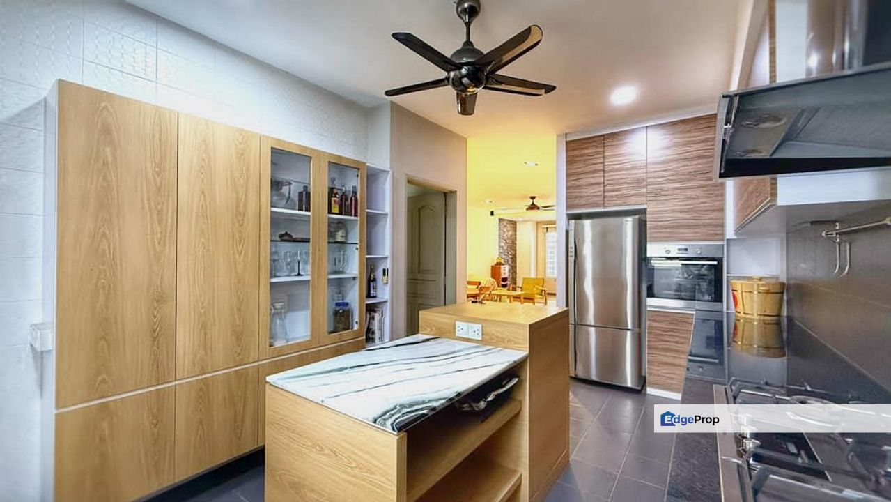 Taman Setia Tropika (Caryota Zest）, Johor, Setia Tropika