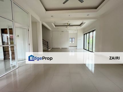 3sty Semi-Detached, Mutiara Villa, Sg Ramal Dalam, Selangor, Kajang