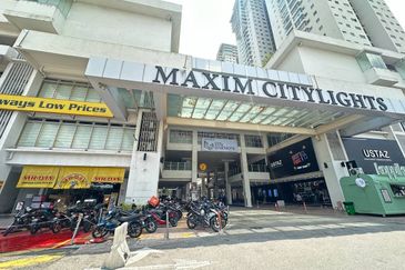 3 Storey Shop Corner, Maxim Citylight, Sentul KL