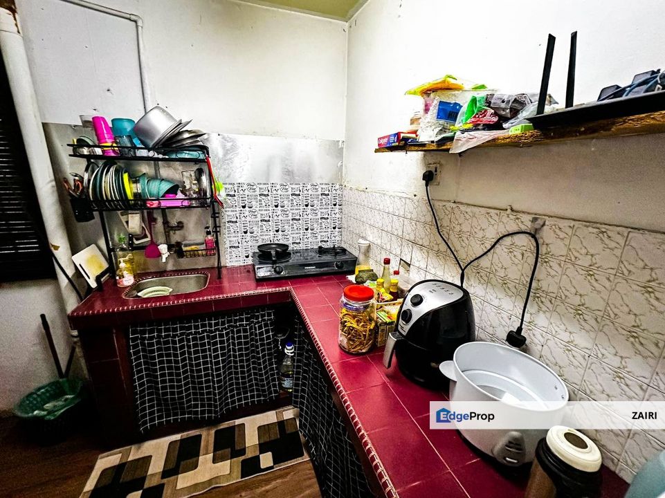 1st Floor Flat, Seksyen 19 Shah Alam, Selangor, Shah Alam