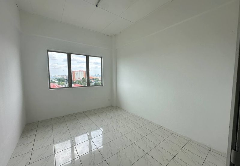 Pangsapuri Anggerik, Kampung Baru Hicom, Seksyen 26