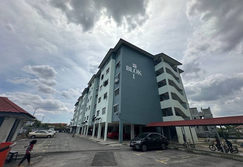 Pangsapuri Anggerik, Kampung Baru Hicom, Seksyen 26