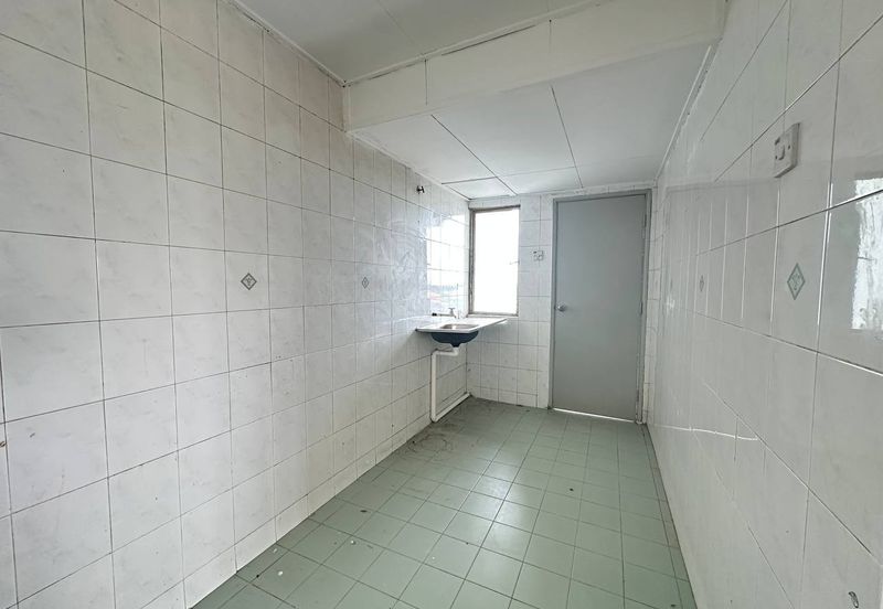 Pangsapuri Anggerik, Kampung Baru Hicom, Seksyen 26