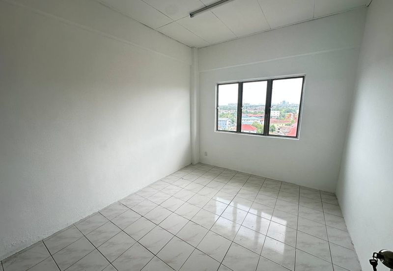 Pangsapuri Anggerik, Kampung Baru Hicom, Seksyen 26