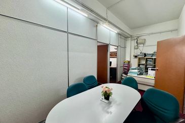 3.5 Storey Shop Office, Seksyen 7 Shah Alam