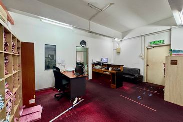 3.5 Storey Shop Office, Seksyen 7 Shah Alam