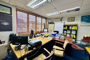 3.5 Storey Shop Office, Seksyen 7 Shah Alam