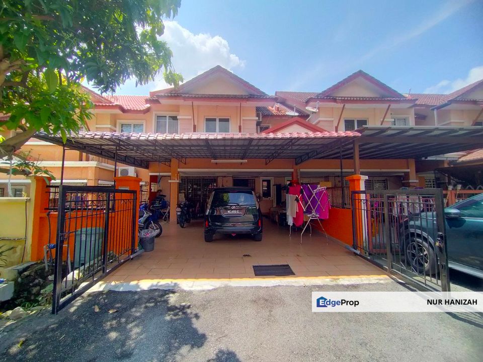 Double Storey Superlink Fasa 2 Puncak Alam Kitchen Extended for Sale ...