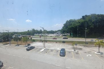 3 Sty Shoplot Kuala Selangor
