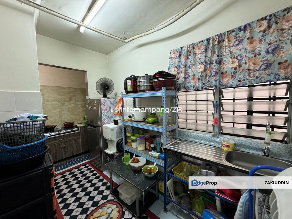 Pangsapuri Seri Nilam Bandar Baru Ampang, Selangor, Ampang