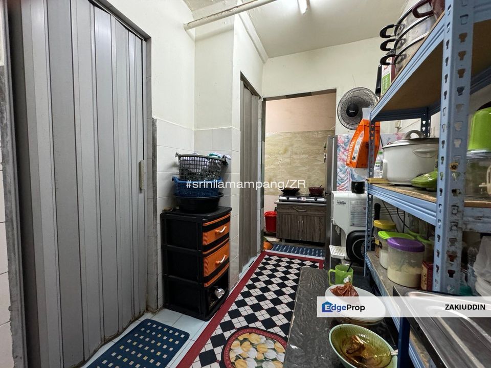 Pangsapuri Seri Nilam Bandar Baru Ampang, Selangor, Ampang