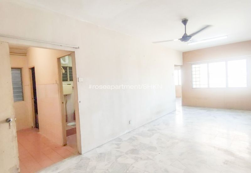 Rose Apartment, Taman Saujana Utama