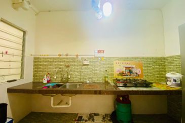 Residensi Bistaria, Ukay Bistari