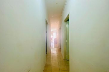 Residensi Bistaria, Ukay Bistari