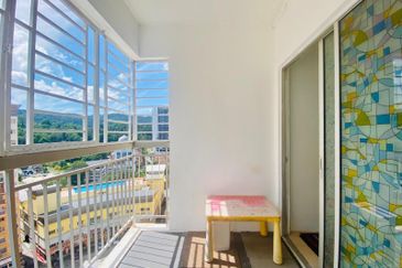 Residensi Bistaria, Ukay Bistari